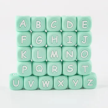 10Pcs inglês Verde Alfabeto de Silicone Carta Esferas de 12MM Esferas de Letras Para Fazer Jóias DIY Chupeta Cadeia de Acessórios