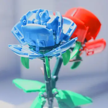 6pcs DIY Romântico Rosa azul Buquê de Blocos de Construção Menina Dom Casa Planta Decoração Rosa Blocos de Tijolos de Brinquedo para Crianças Brinquedo Presentes